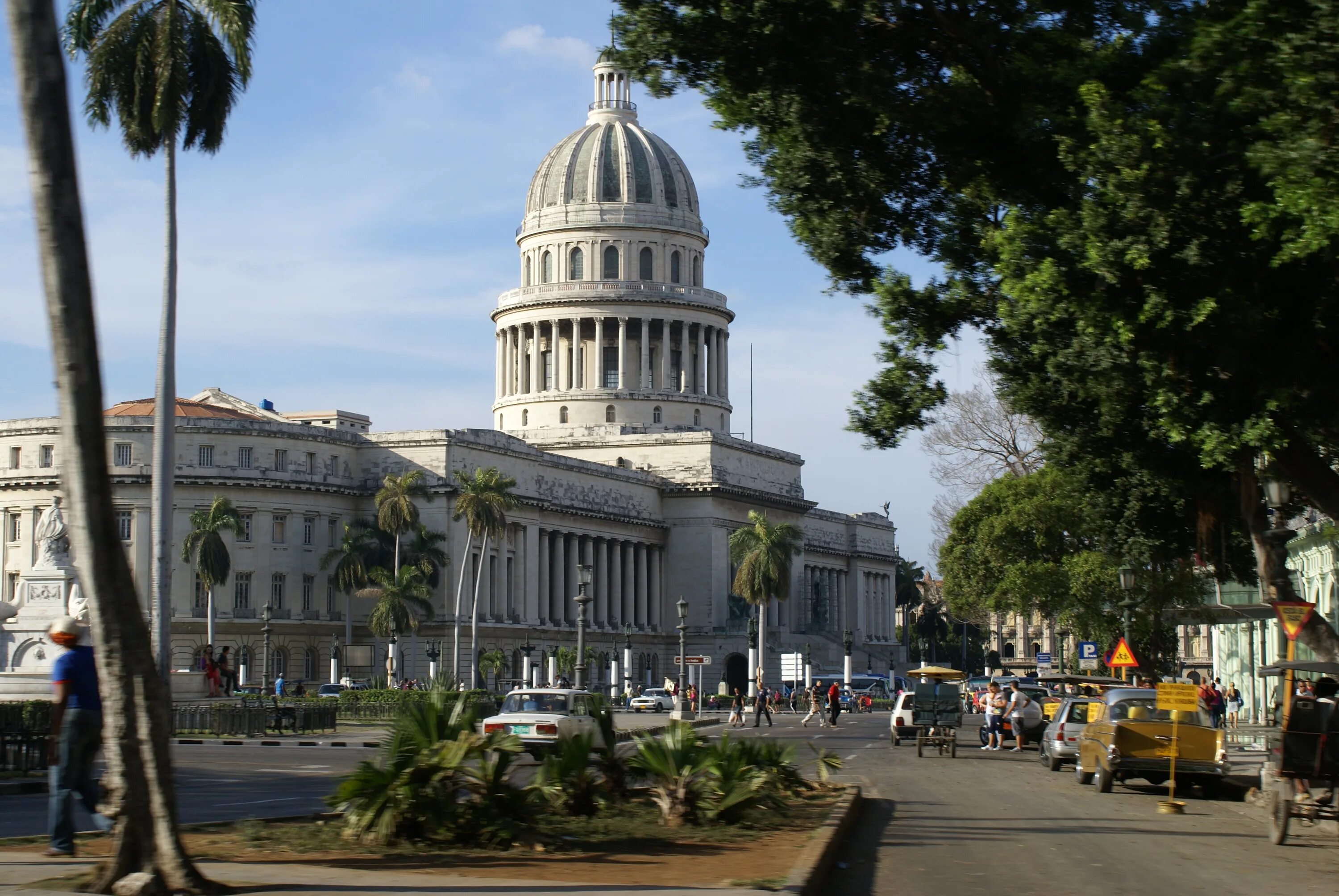 Капитолий Куба Гавана. Куба Капитолий достопримечательности. Гавана здание Капитолия Куба. Гавана белый дом.
