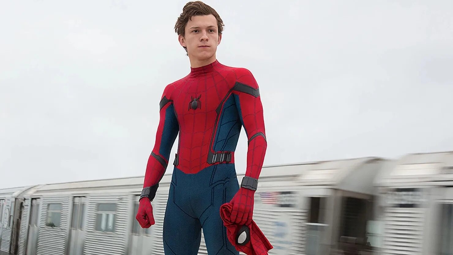 Том холланд паучок. Том холланд злой. Первый человек паук с томом. Том холланд 2017. Питер паркер человек паук том холланд.
