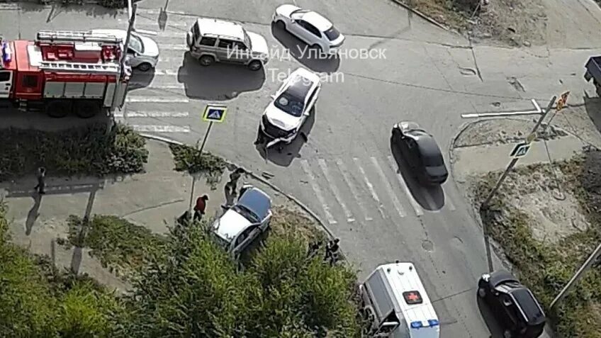 В Ульяновске на Столыпина произошла жёсткая авария Новости Ульяновска. Смотрет
