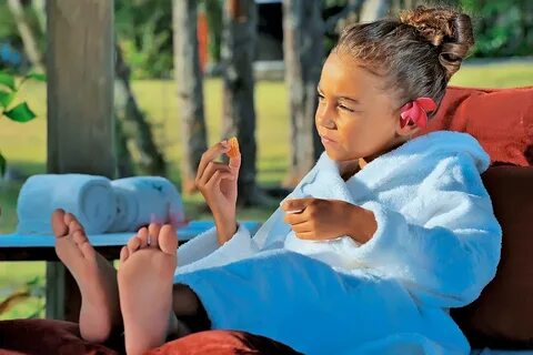 Foot kid girl