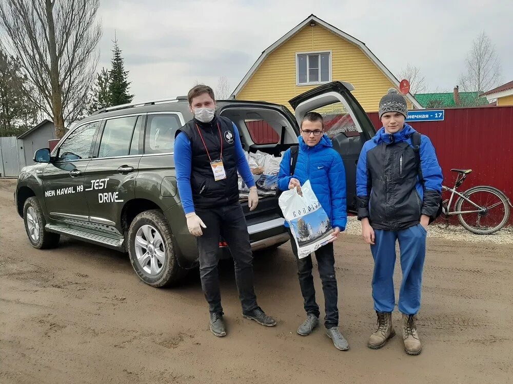 Ремонт автомобилей вологда. Автосалон Авангард Вологда. Юк автосалон Вологда. Автомобиль мэра Вологды. Машина курседа.