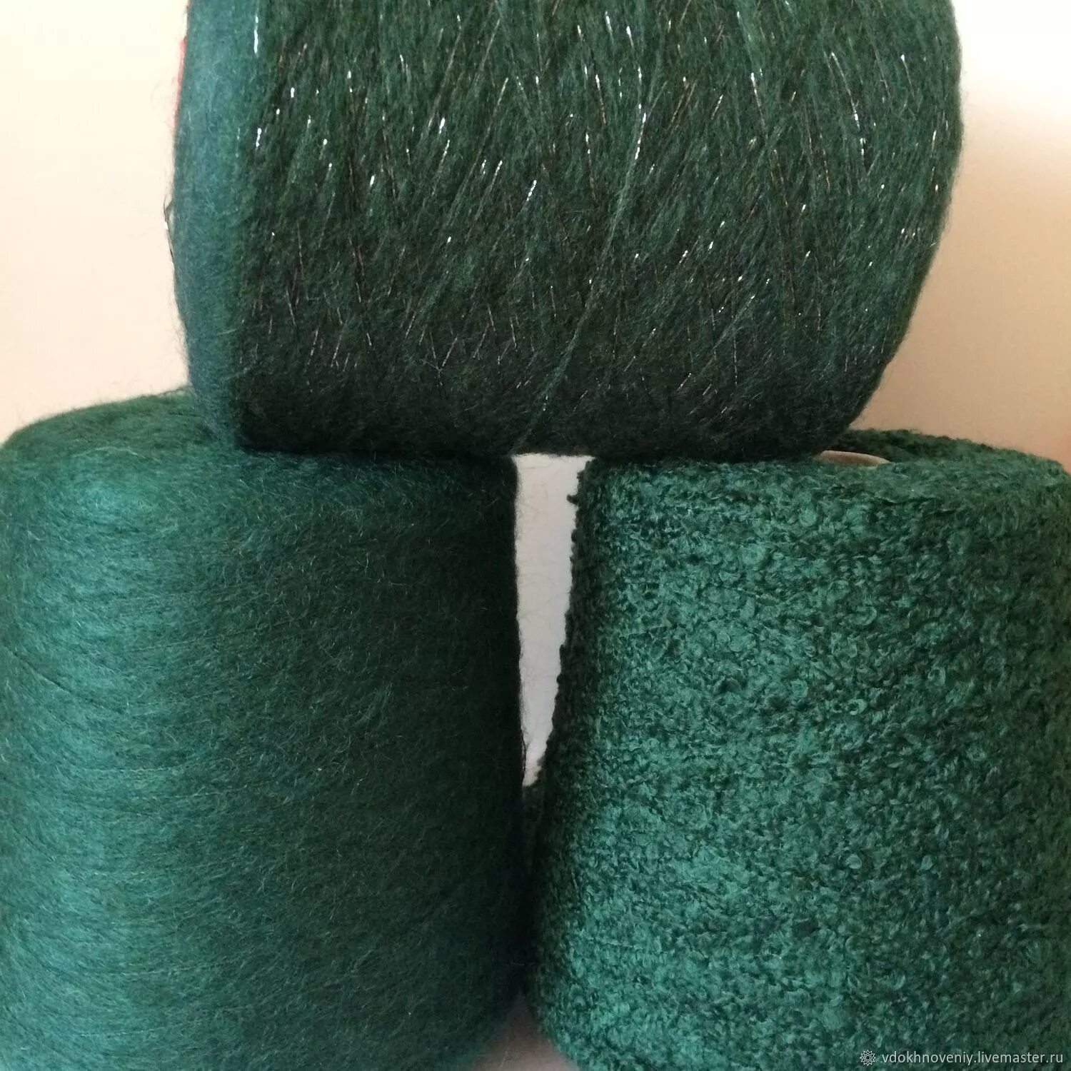 Пряжа jina mohair premium. Мохер изумрудный цвет. Мохер премиум jina. Мохер с люрексом. Lana gatto silk mohair lux 6035.