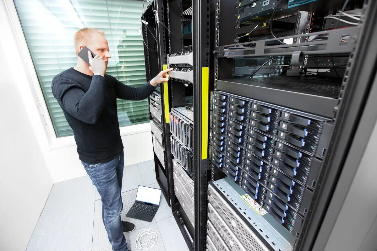 Monitor servers
