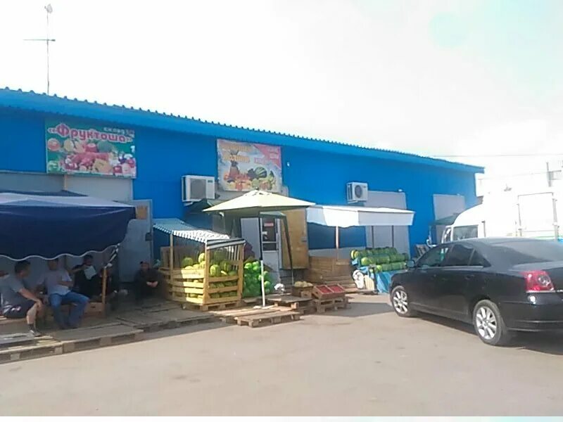 Енисейский магазин. Рынок содружество красноярск. Рынок южный красноярск улица шахтёров. Губернский сельский рынок кемерово. Рынок на шахтеров в красноярске.