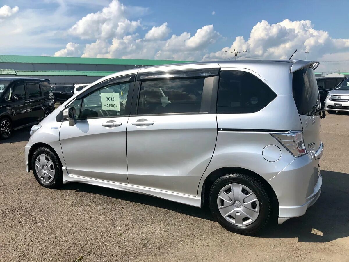 Honda freed gb7. Хонда Фрид 2006. Honda freed Hybrid. Хонда Фрид 2013 гибрид.