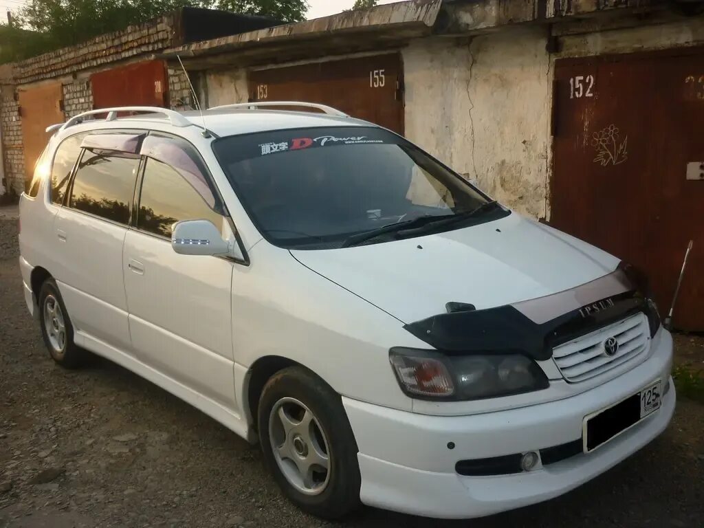 Toyota ipsum 1998. Тоёты Ипсум 1998. Тойота Ипсум 1998 г.. Toyota ipsum 1997.