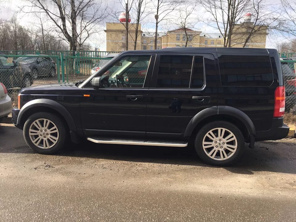 Дискавери 3 черные диски. Диск discovery. Discovery 3 r20. Диски для ленд ровер дискавери 4 r20. Land rover discovery 3 r19.