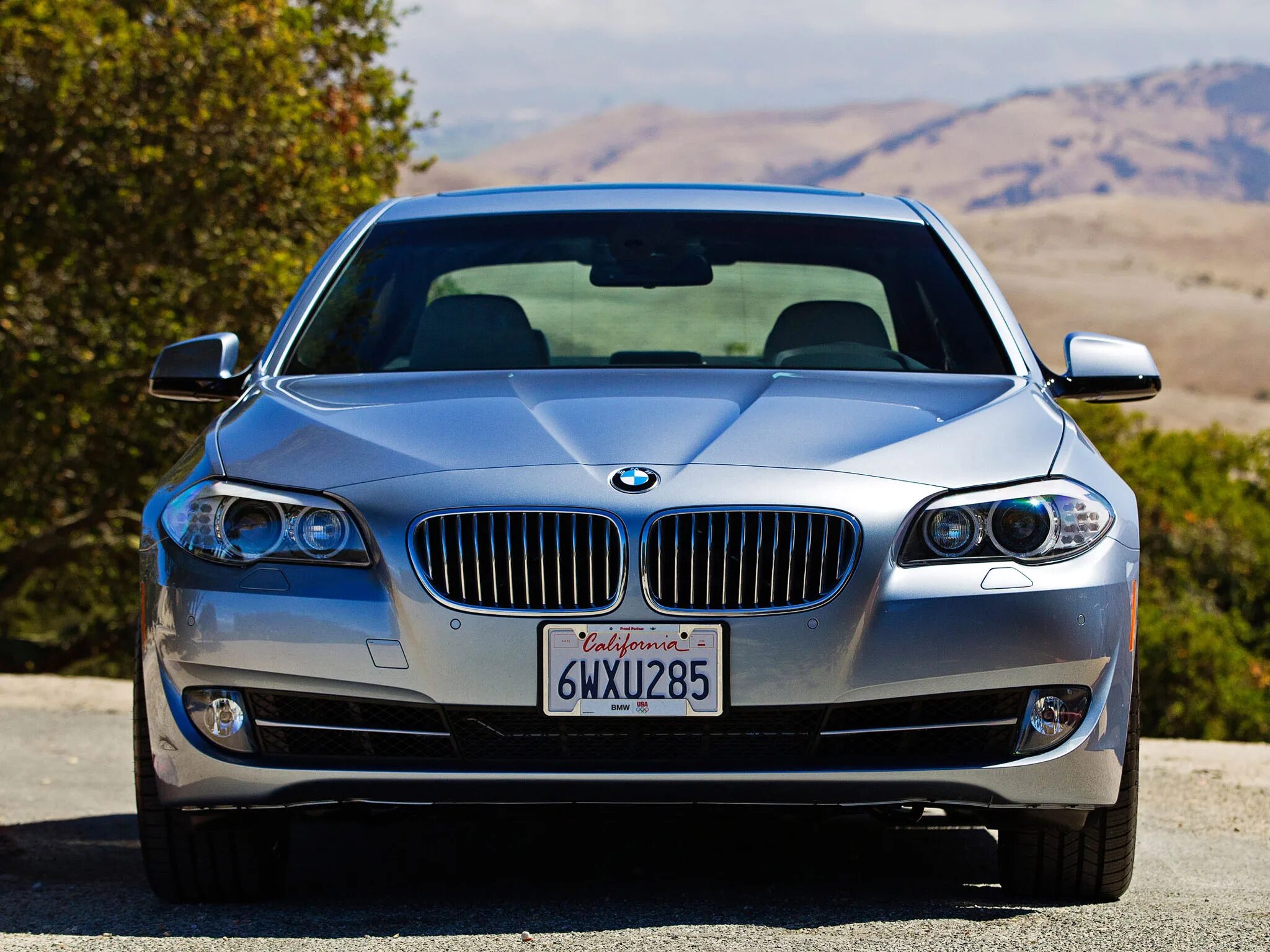 Bmw f10 530d. Bmw 5 series. Bmw 535i. Bmw 550i 2013. Бмв 530d седан.