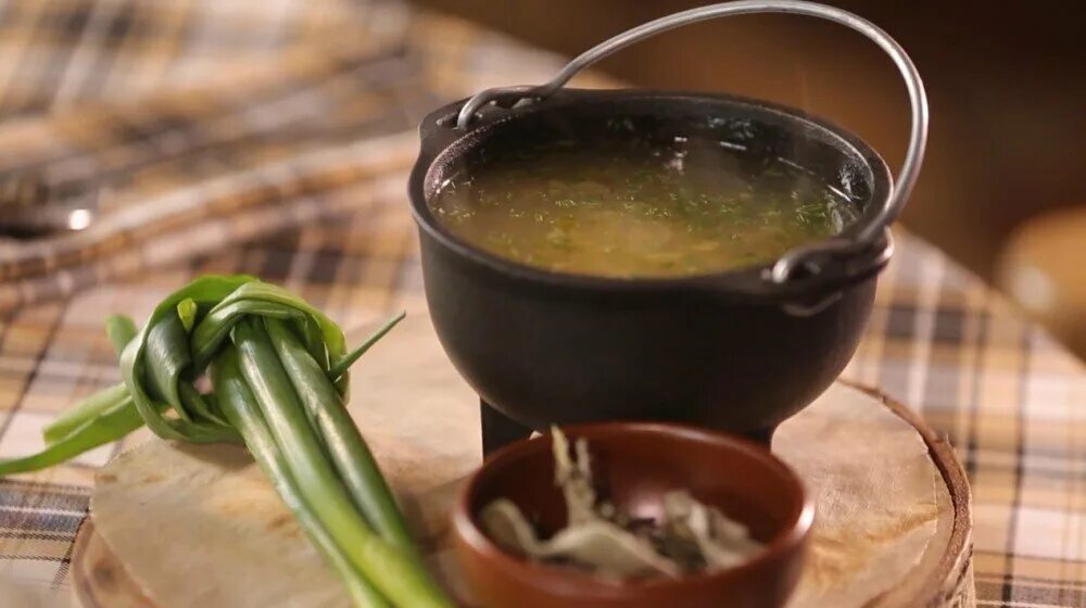 Рыбный суп из горбуши. Юрма (кулинария). Можно ли уху в пост. Великий пост питание по дням. Меню великого поста.