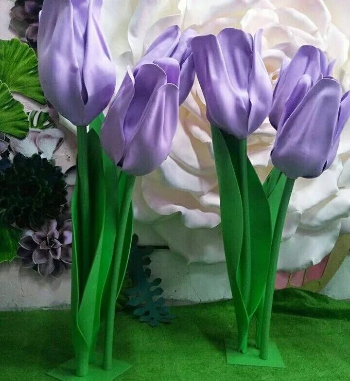 Ростовые тюльпаны. Ростовой тюльпан. Тюльпаны с изолона. Тюльпаны из изолона. Тюльпаны из изолона.