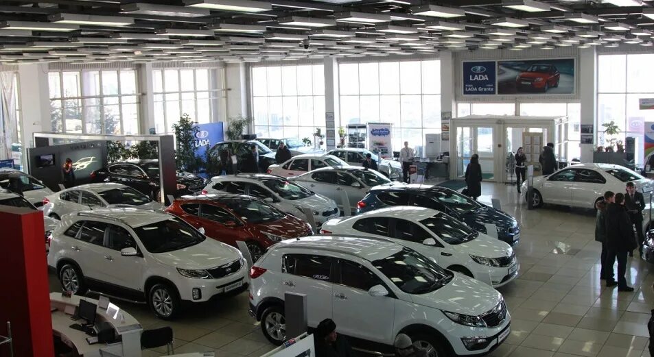 Авторынок караганда. Малибу машина 2022. Автомобили алматы. Недорогие авто в алматы. Chevrolet кобальт 2022.