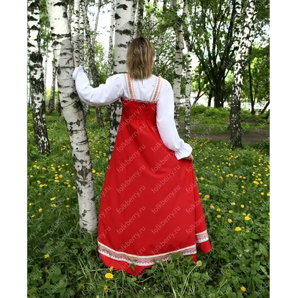Красна девица значение. Девица в красном сарафане. сарафан и блузки в русском. сарафан габардин. красный сарафан габардин с блузкой.