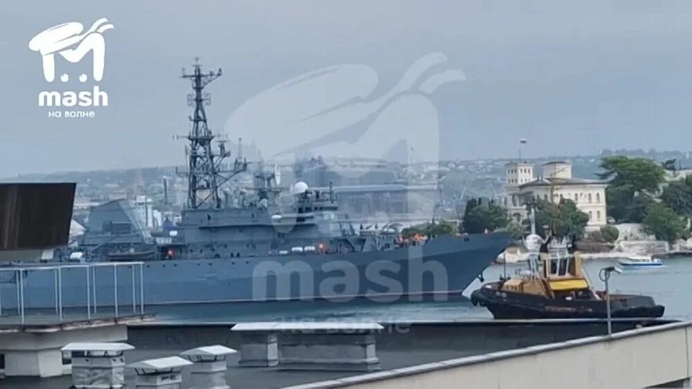 Авианосец в севастополе. Дтп на севастопольском проспекте. Проспект античный 26 севастополь. Мятеж в ростове. Штаб южного военного округа.