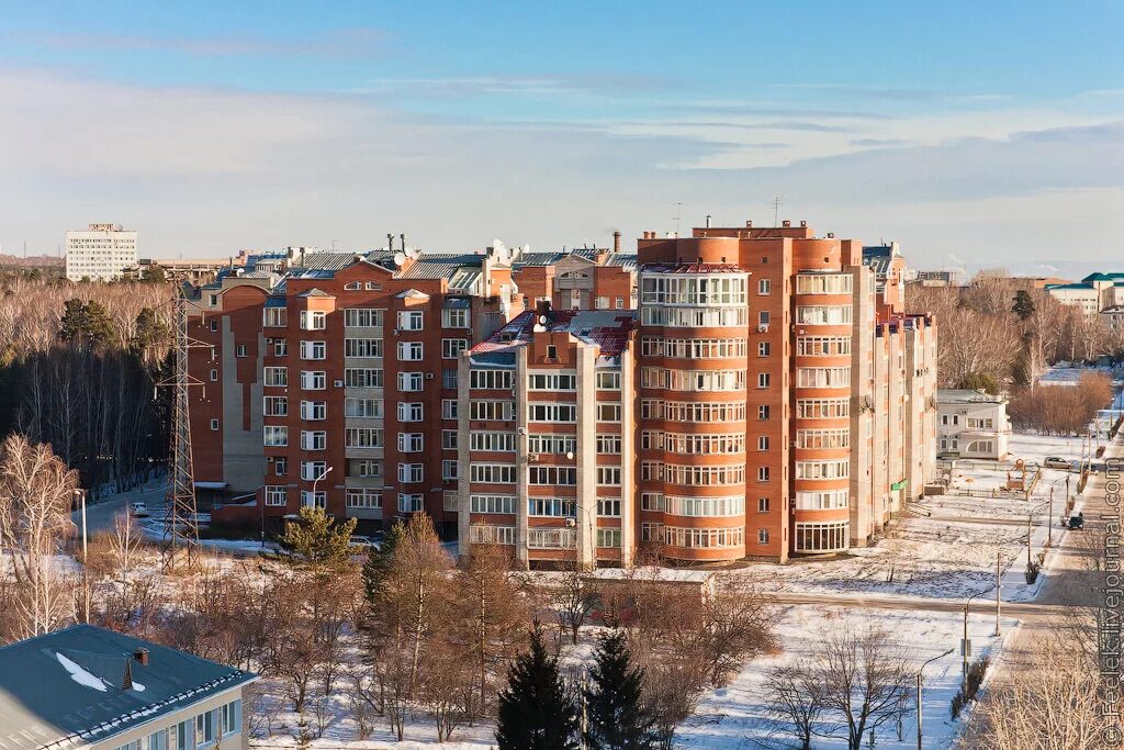 Панорама красноярска академгородок. Новый район в академгородке красноярск. Дом академгородок красноярск. Академгородок красноярск сверху. Дом академгородок красноярск.