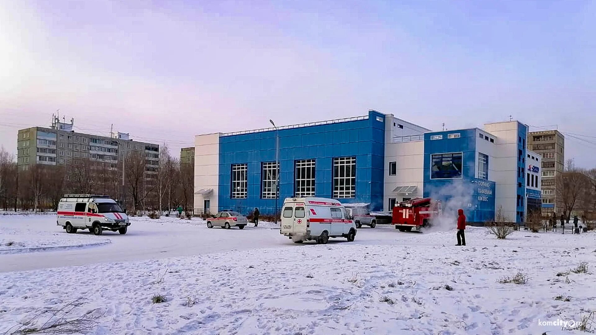 Цмк комсомольск на амуре. Комсомольск на Амуре 1990. Бассейн Амур Комсомольск-на-Амуре. Бассейн Комсомольск на Амуре. Район 300 Комсомольск на Амуре.