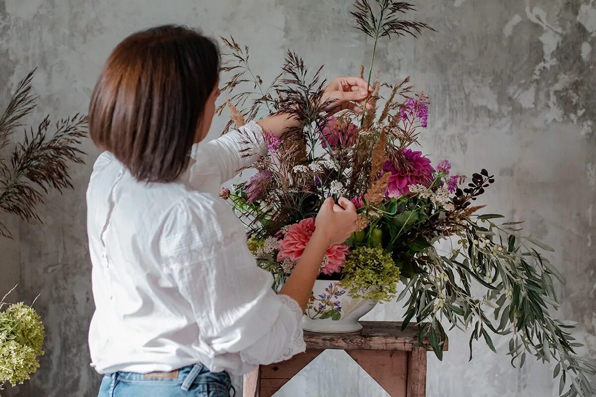 Как сохранить букет цветов в вазе дольше в домашних условиях. Цветы долго сохраняющиеся