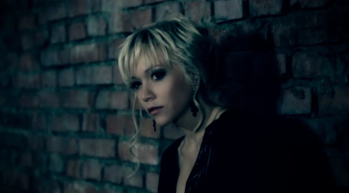 Клип простые люди. Клип простые люди. Savin me клипы. Василий уткин танцует. Просто человек говно клип.