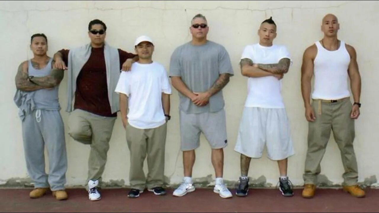 Дирлевангер татуировка. Gang white 8000. Gang white 8000. Cody mugshot. Gang white 8000.