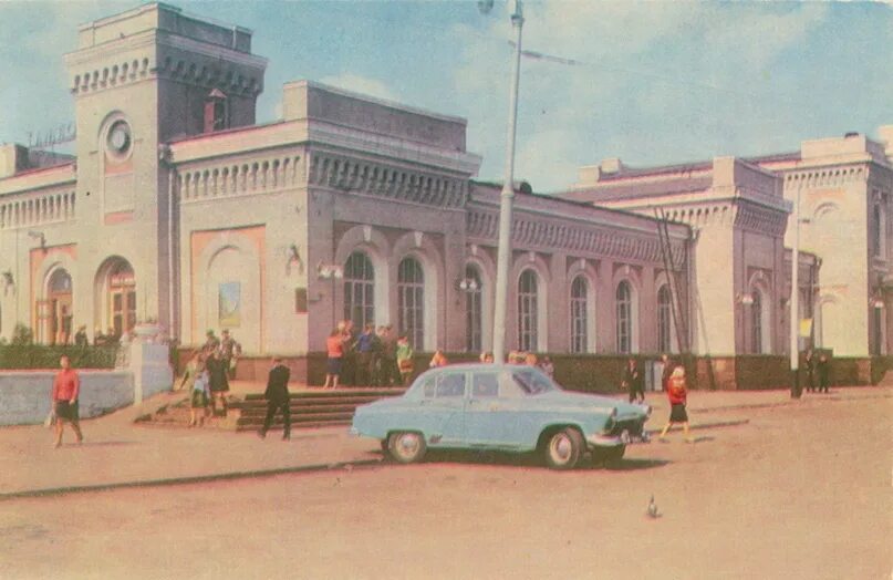 Тамбов 50 годов. Тамбов вокзал 20 век. жд вокзал тамбов 1950. жд вокзал тамбов 90-е. жд вокзал тамбов 19 век.