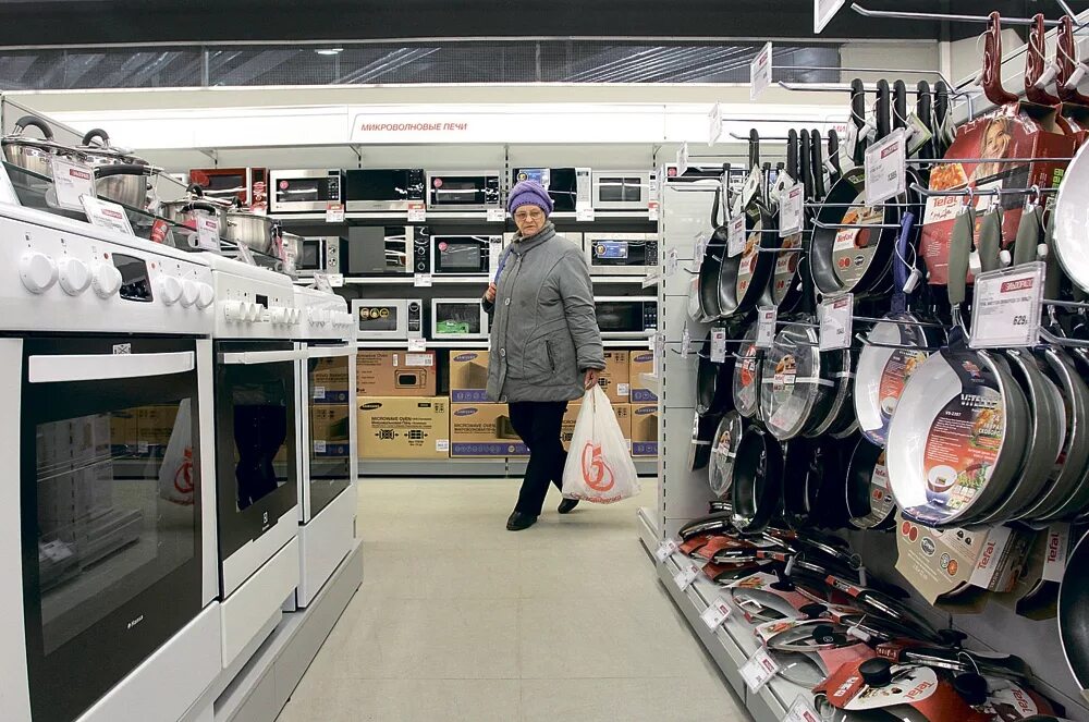 Бытовая техника повышение цен. Продавец электроники.