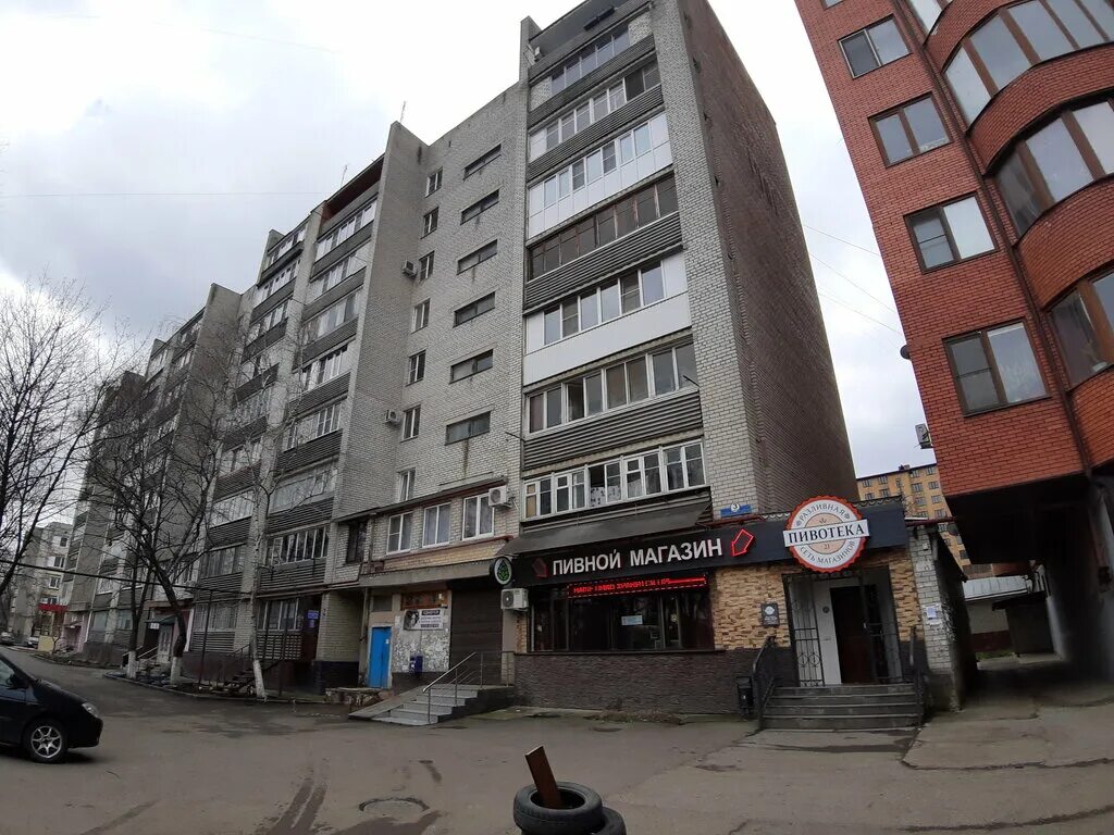 Обнаружили трещину в 12-этажном доме в Мин.Водах (ул.Бештаугорская д.5). "Провод