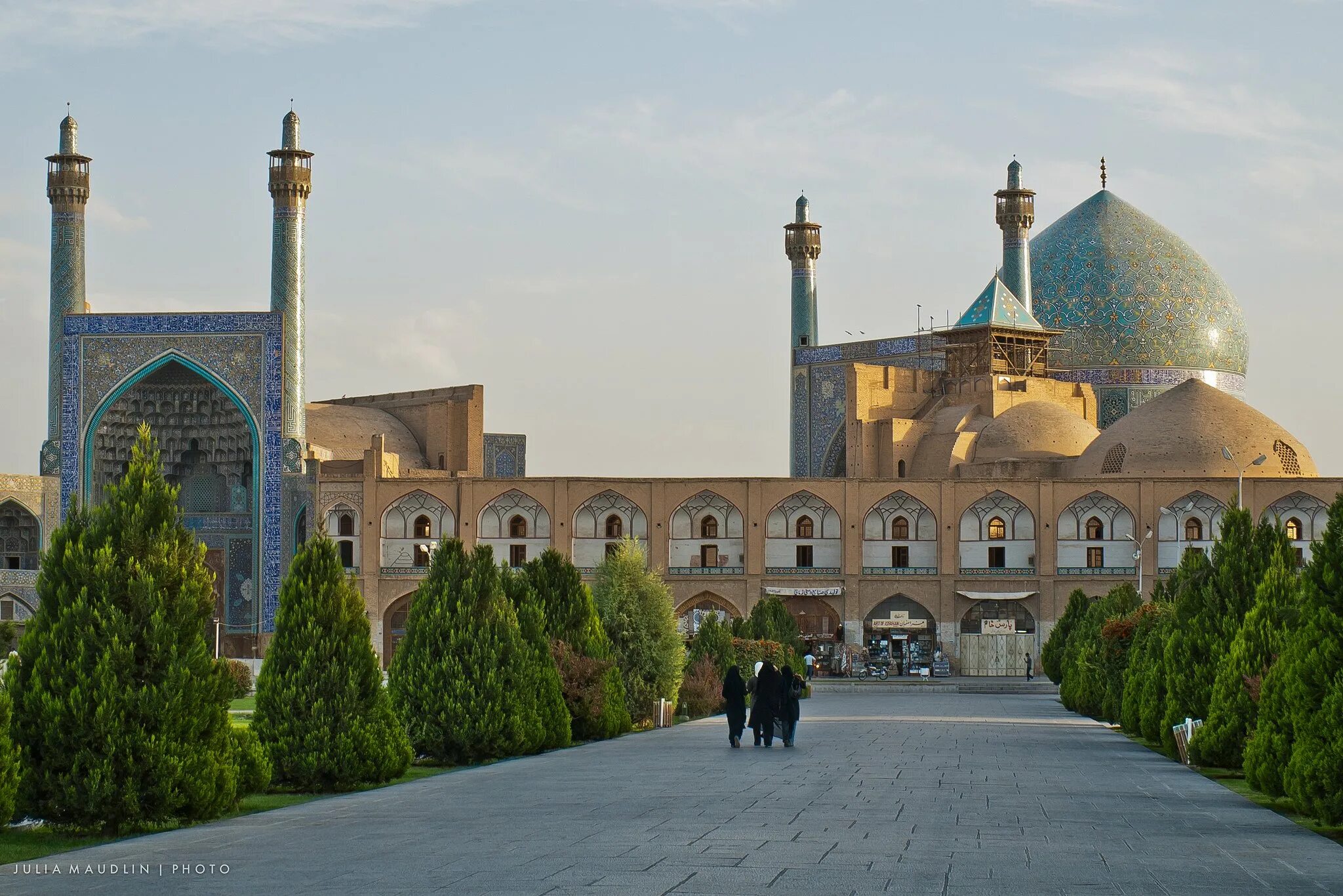 Площадь исфахан площадь имама. Площадь имама исфахан. Мечеть имама в исфахане. Площадь накш-э джахан в исфахане. Площадь имама мечеть имама исфахан.