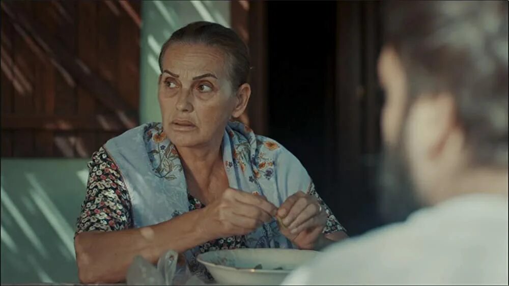 Нур сюрер турецкая актриса в молодости. Табея тарбиат. Nur movie. Nur movie. Нур сюрер актриса в молодости.