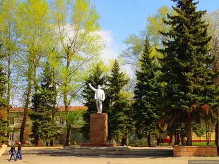 Сколько человек в гусь хрустальном