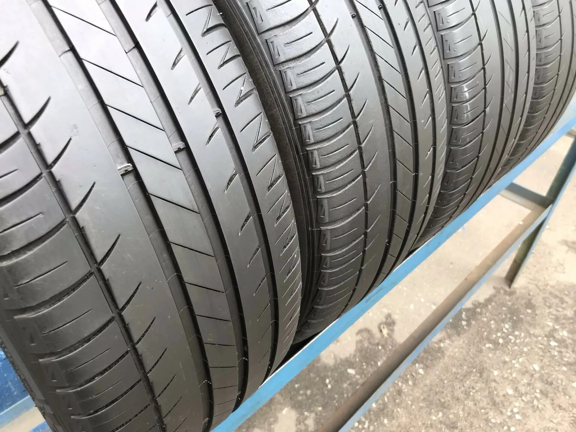 Лето 205 55 16 новые. Michelin Pilot Exalto pe2. 245 40 R19 Мишлен. Мишлен пилот экзальто 2 r16. Michelin 205/55 r16.