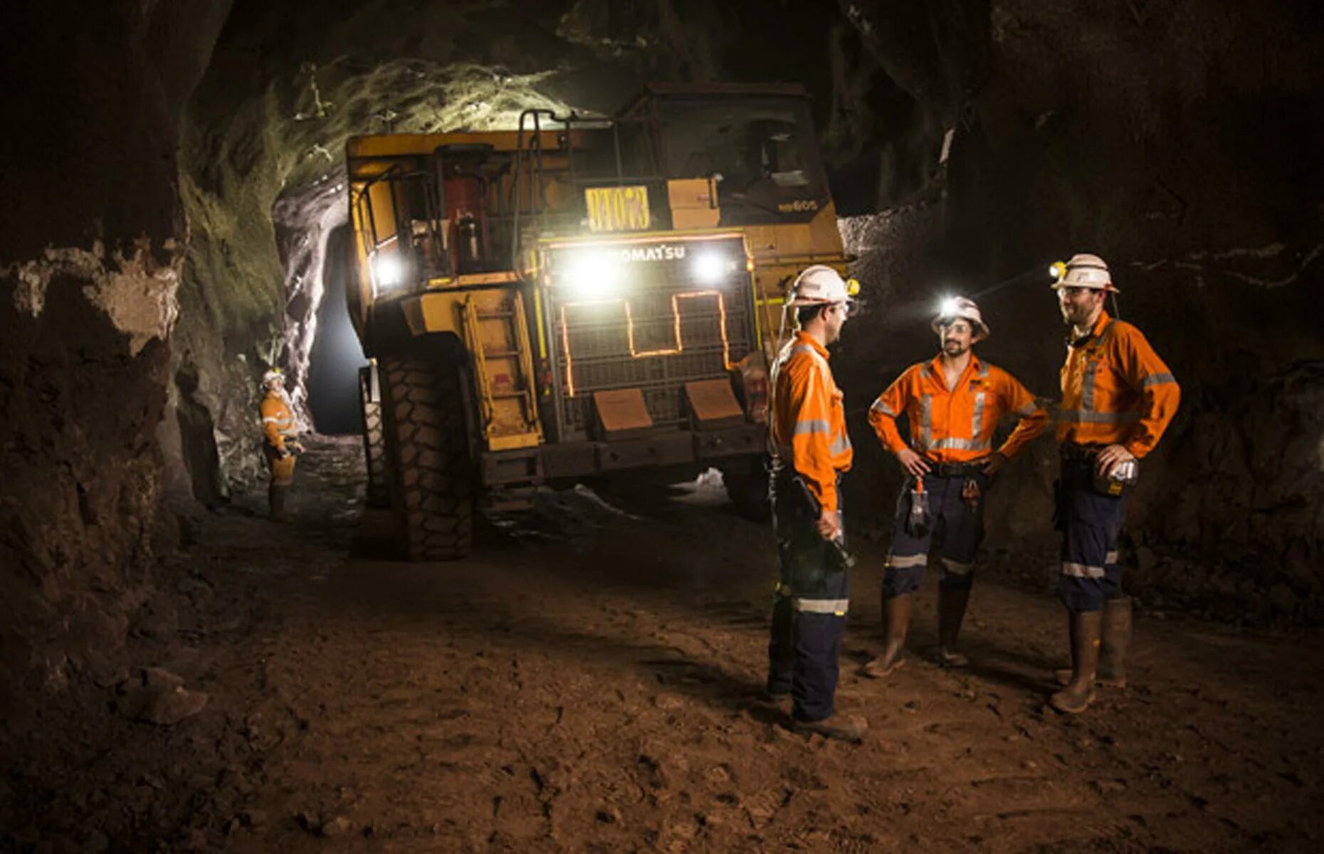 Technical mine. Mining of mineral deposits. проминент хилл австралия. обложка mining of mineral deposits. southern copper mining.