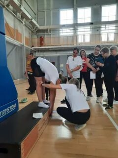 Одноклассницы на физре