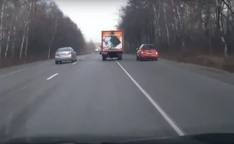Обгон справа