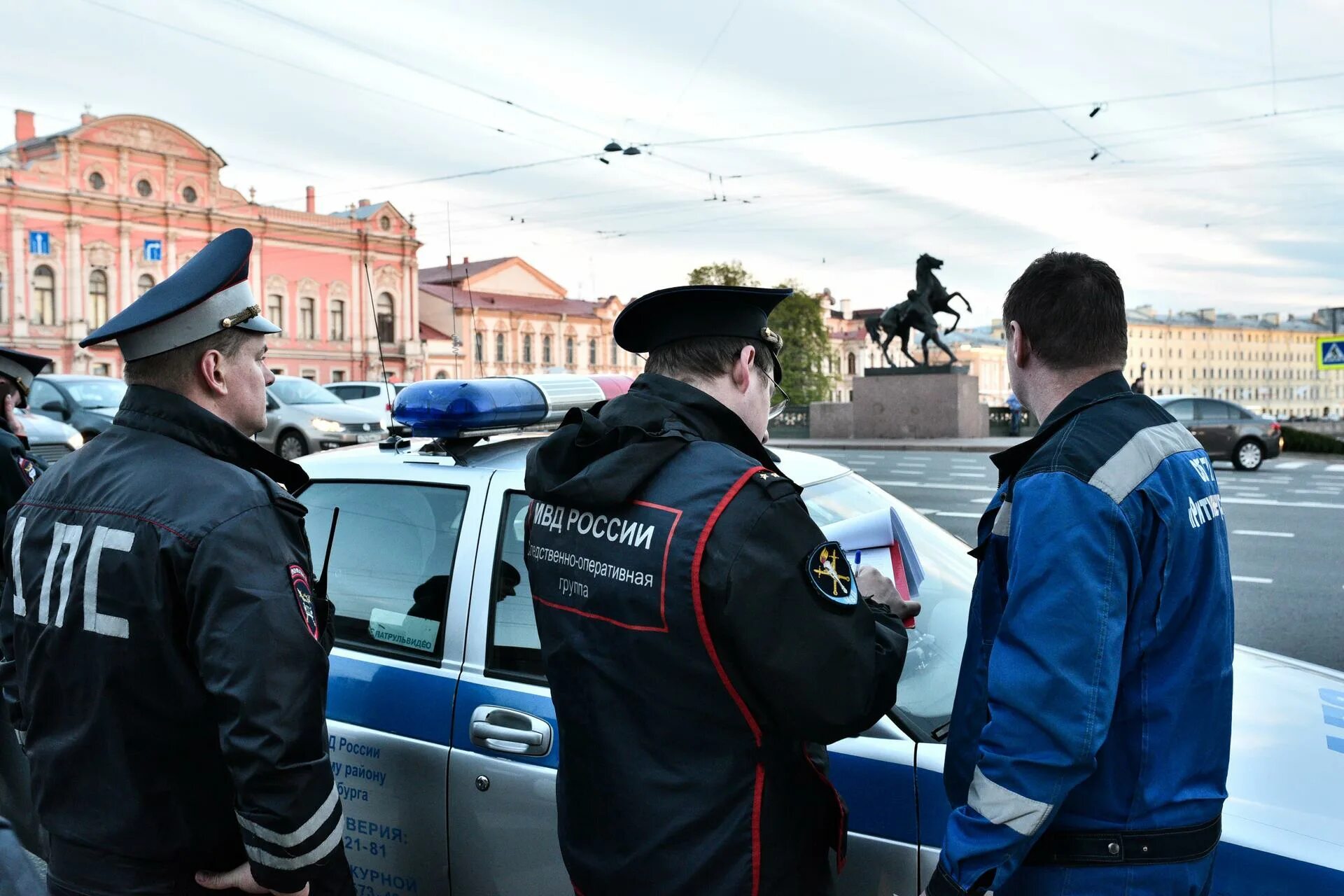 новости спб и ло сегодня. новости спб и ло сегодня. новости санкт-петербурга. новости спб фонтанка. российский полицейский.