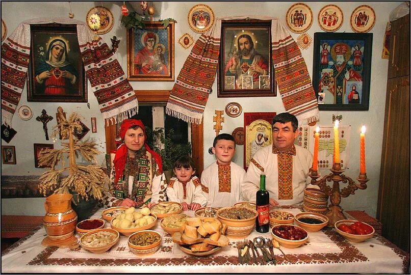 Когда празднуют рождество в украине. Рождественский стол на Руси. Украинский стол на Рождество. Рождество в казачьей семье. С Рождеством на украинском.