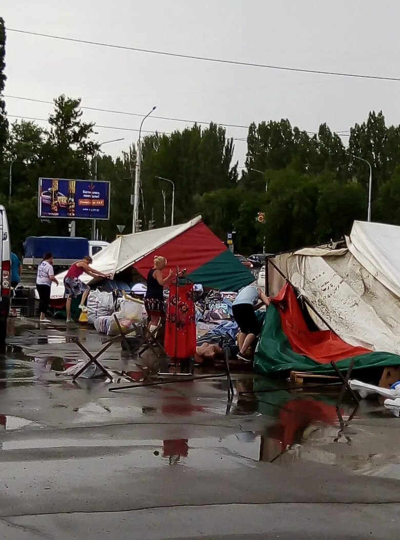 Типичный балаково новости свежие. Ураган в Балаково. Ураган в Балаково 14.07.2020. Типичный Балаково. Бажовка ураган.