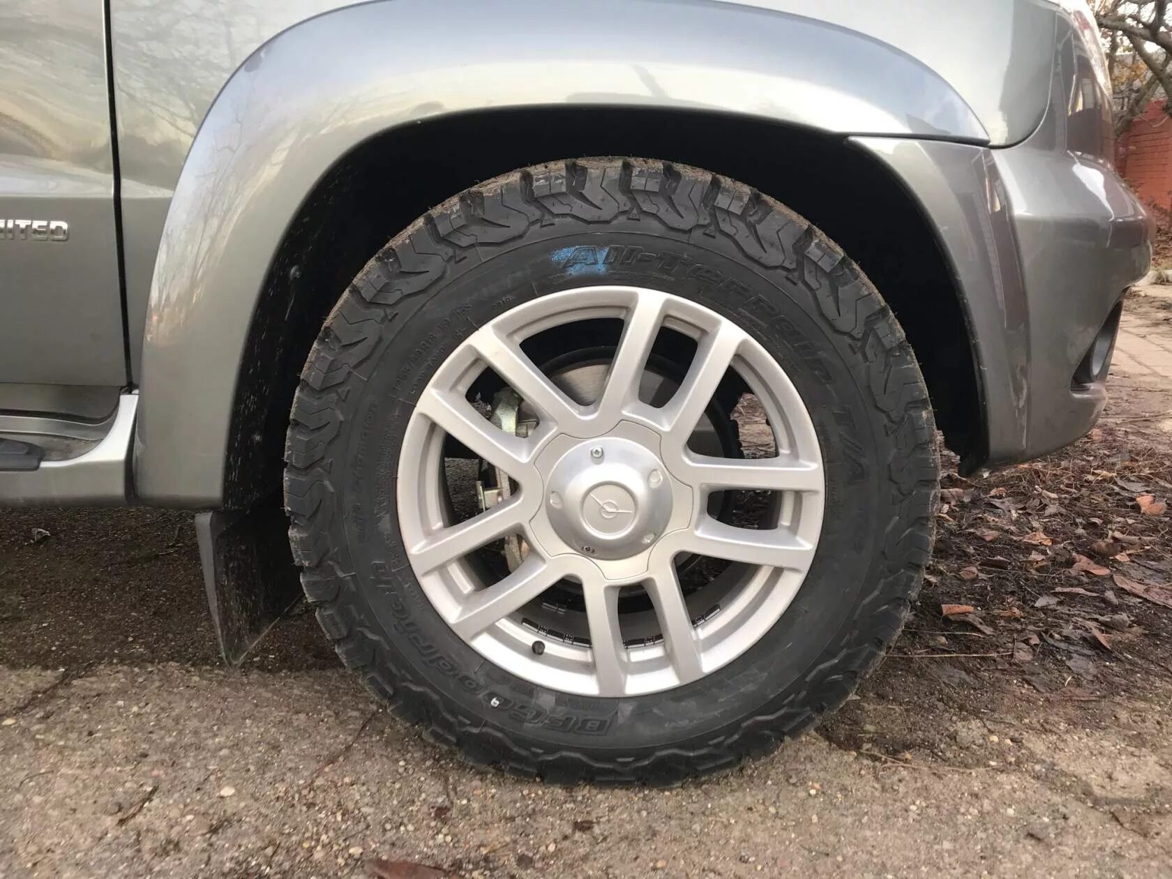 265/60 R18 на УАЗ Патриот. Шина на УАЗ Патриот 265 65 18. 245/60 R18 УАЗ Патриот. Резина 265/60 r18 на УАЗ Патриот.