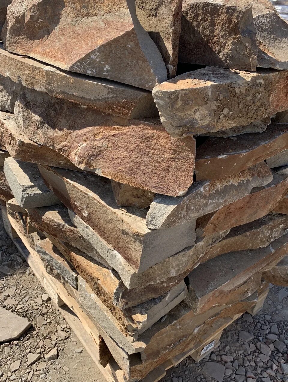 Бутовый камень м600. 70-250. Галтованный бутовый камень. Бутовый камень м600. Бутовый камень 200-400.