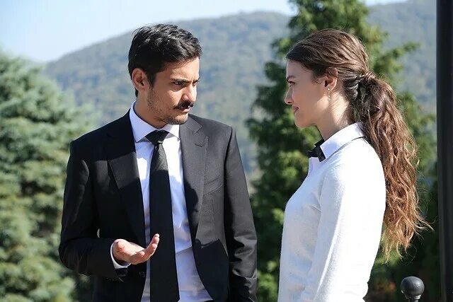 Турецкий сериал тутсак. Турецкий сериал пленица. Пленица турецкий. Турецкий сериал тутсак. Пленница сериал 2017.