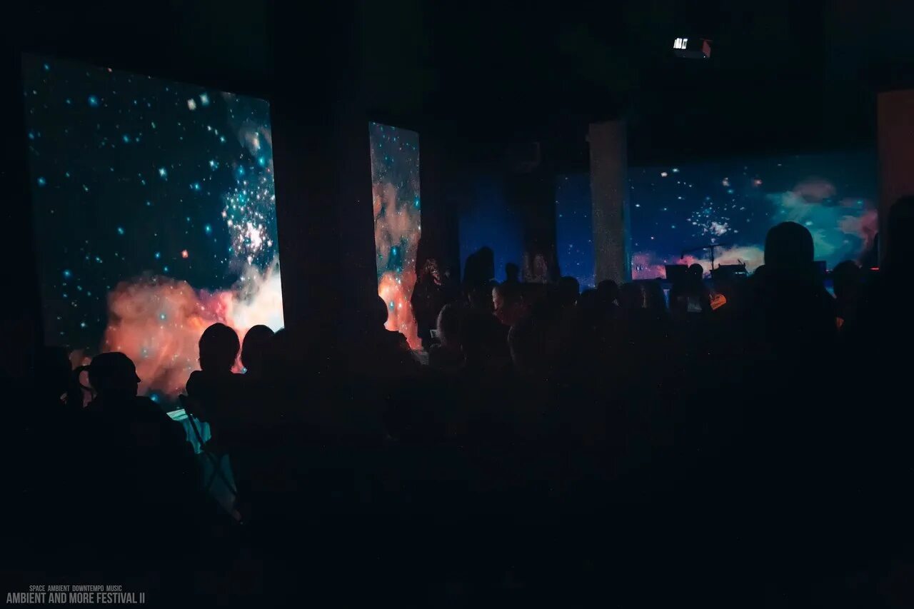 Ambient more. Ambient atmosphere. Центр марс фойе. Ambient картинки. Эмбиент исполнители.