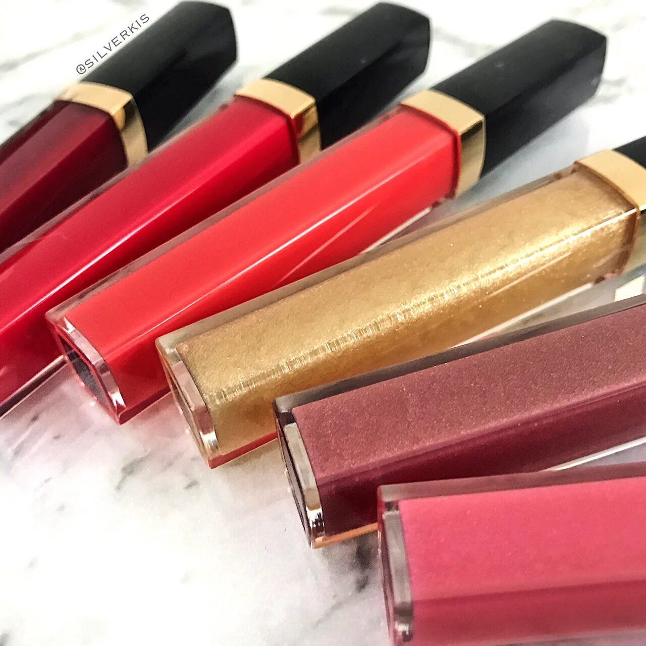 Chanel gloss. Chanel блеск 206. Блеск chanel glossimer levres 19. Chanel rouge coco gloss 728. Chanel gloss.