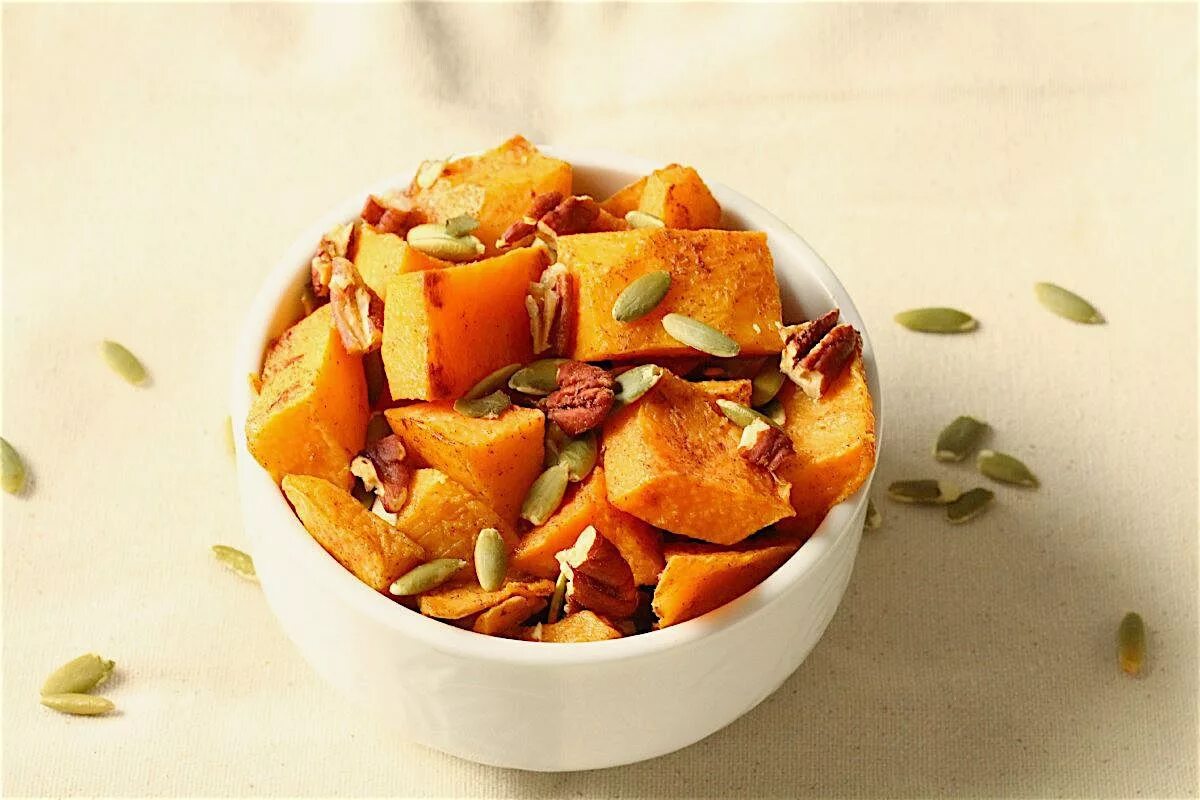 Картошка с тыквой. Тыква с орехами. гарнир из тыквы к курице. конфеты с апельсином тыквой и орехами. японская тыква жареная.