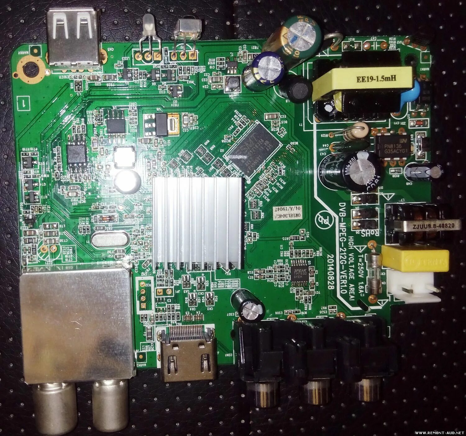 Прошивка на тв тюнер. Прошивка тюнер. Тюнер maxlinear mxl608. Прошивка тв приставки. Прошивки тв тюнера.