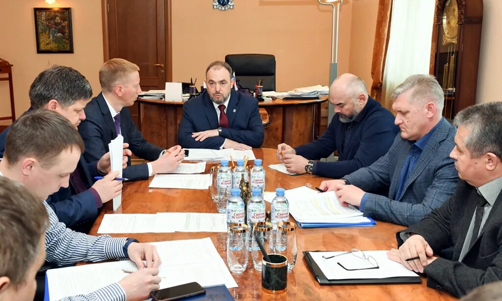 гку дорожная дирекция. гку дорожная дирекция. гку дорожная дирекция. маношкин игорь владимирович янао. совещание в дирекции дорожного строительства.