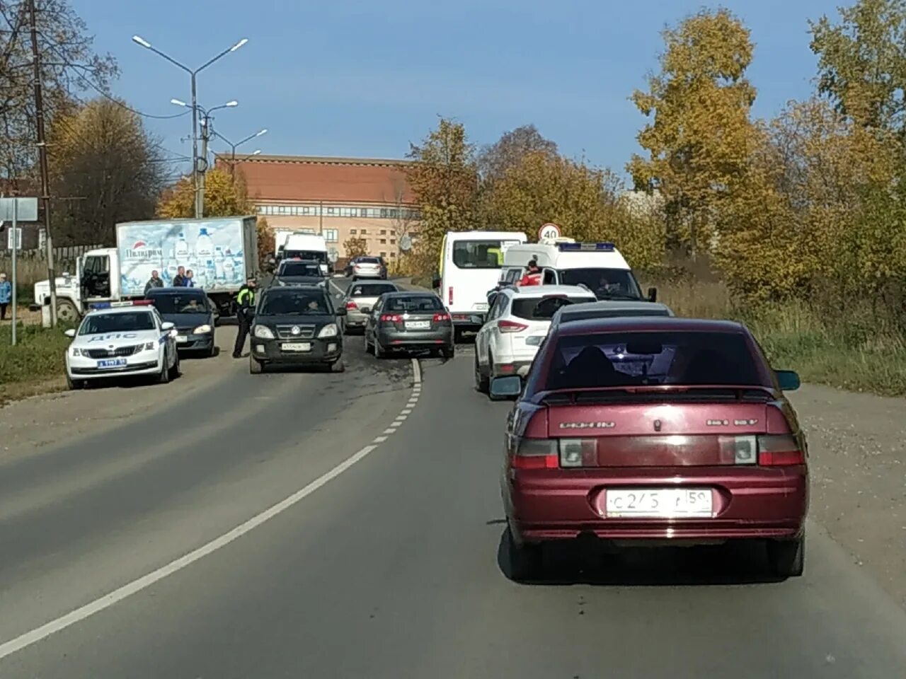 Проспект Победы Лысьва. Авария в Лысьве носком районе в Заимке 19мая 2022г. Лысьва в контакте что случилось