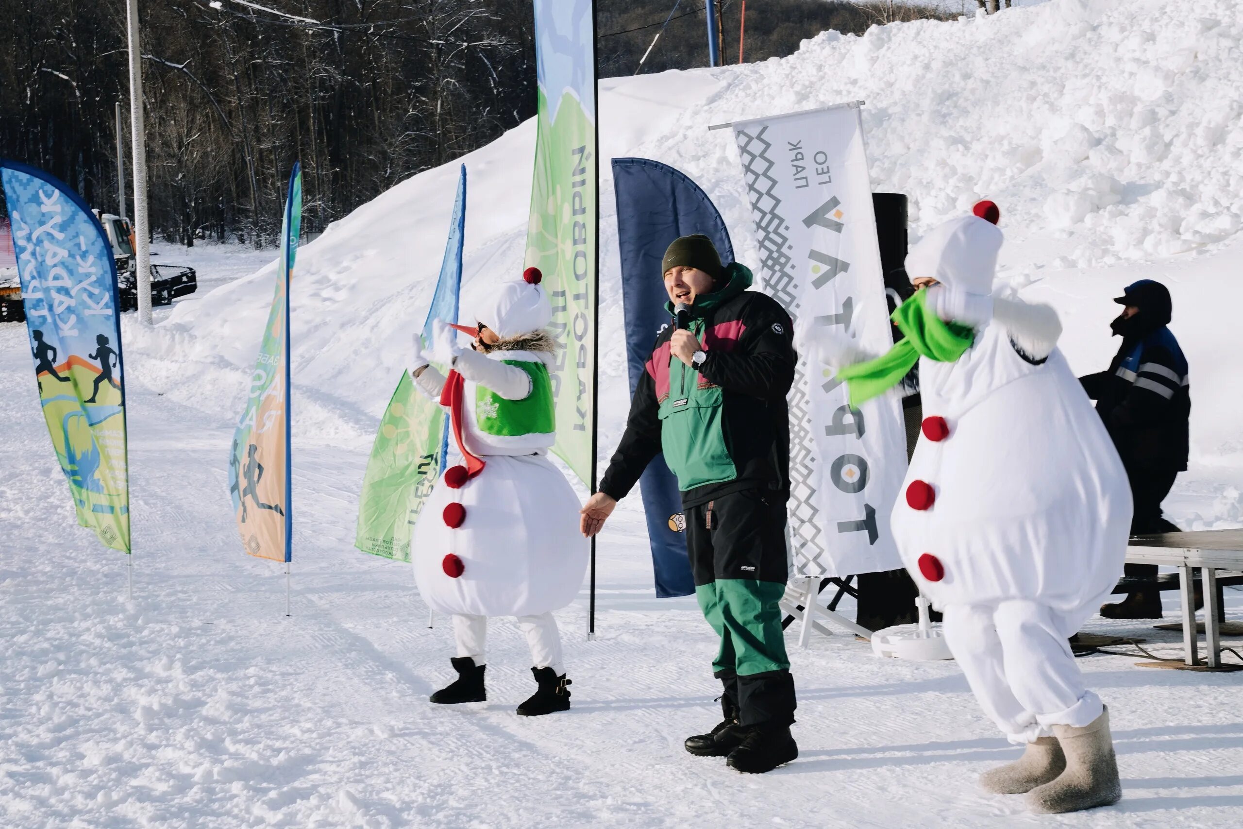 Форма оператора азс башнефть. Стерлитамак мира 18 эко сити. Call operator woman. Женщина оператор. Оператор кассир азс.