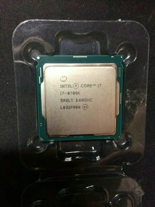 Intel r core tm i7 9700k. Процессор intel core i7 9700 oem. intel core i7-9700k. intel core 7 9700k. intel core i7-9700k lga1151 v2.
