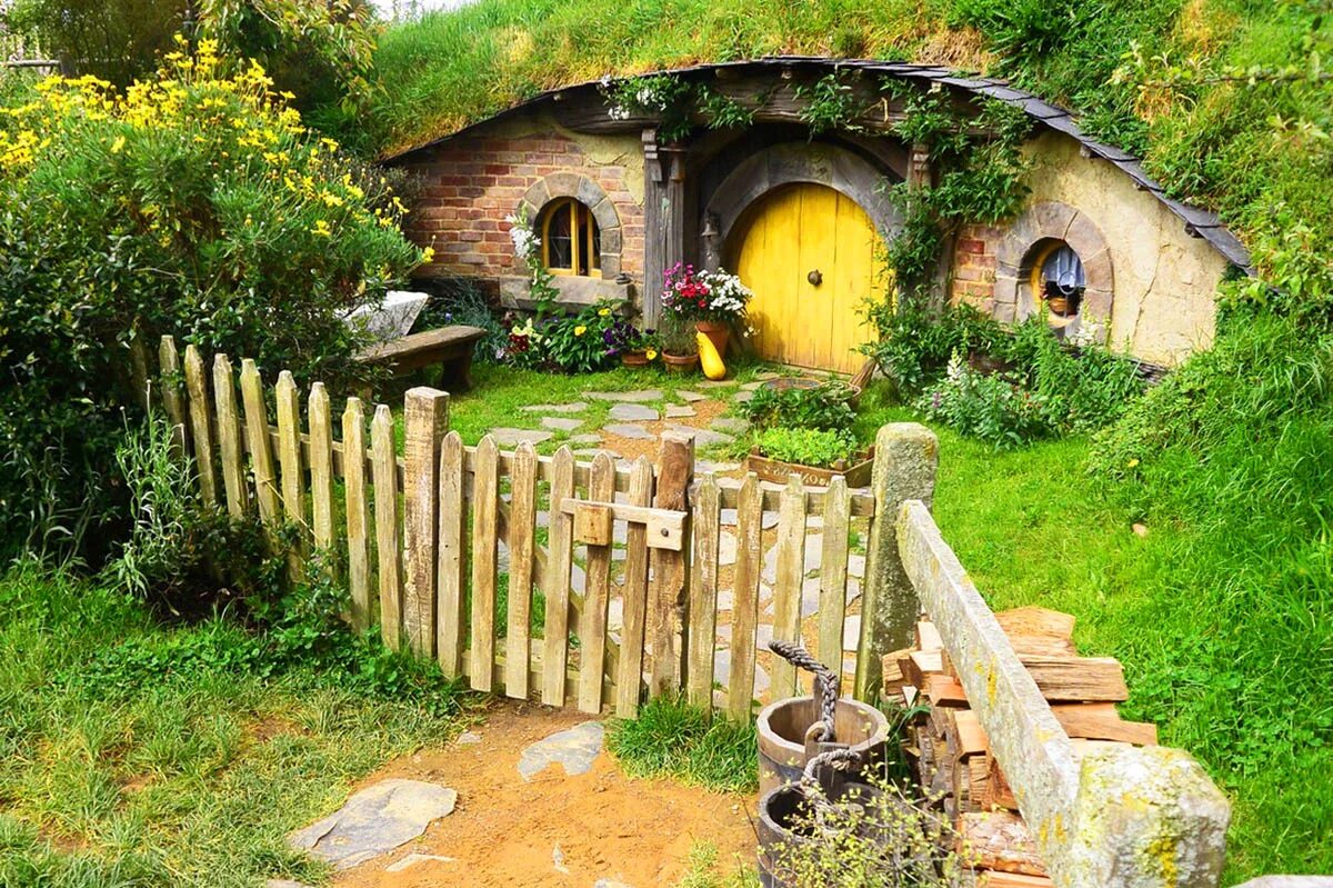 экодом саймона дейла жилище хоббита. Hobbit house, северная ирландия. новая зеландия хоббитон внутри домика. деревня хоббитов - хоббитон, новая зеландия. хоббитон в ирландии.