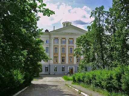 Главный корпус больницы