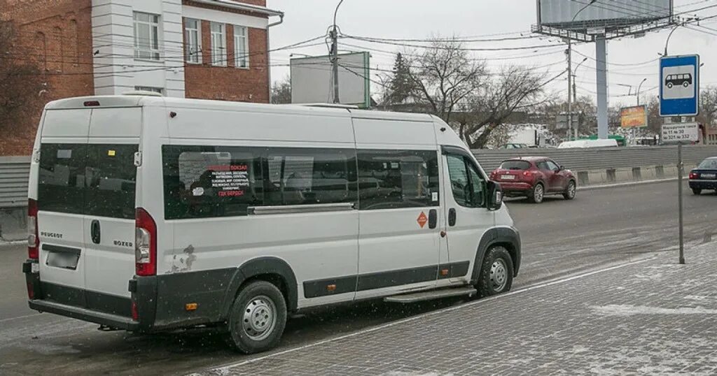 Маршрутные такси барнаул. Маршрутка. Автобус Новосибирск. Новосибирские маршрутки. Маршрутка 5.