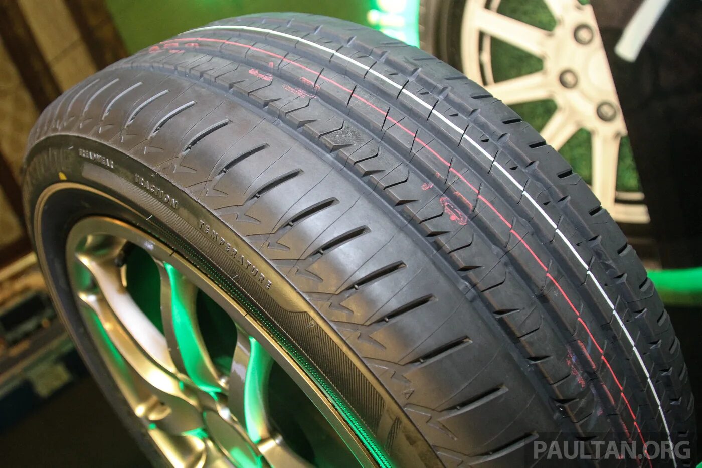 Экопия р 300 р16. Bridgestone ecopia ep300 205 55 r16. Бриджстоун экопия 300. Bridgestone ecopia ep300. Bridgestone ecopia ep300 215/50 r17.